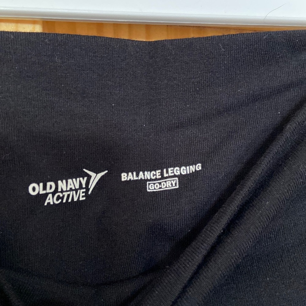 Old Navy Active Balance Legging size medium